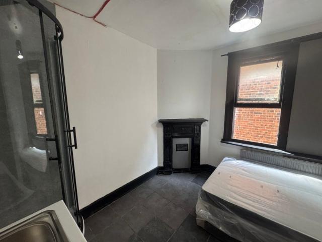 Studio for rent in Dollis Hill, Greater London