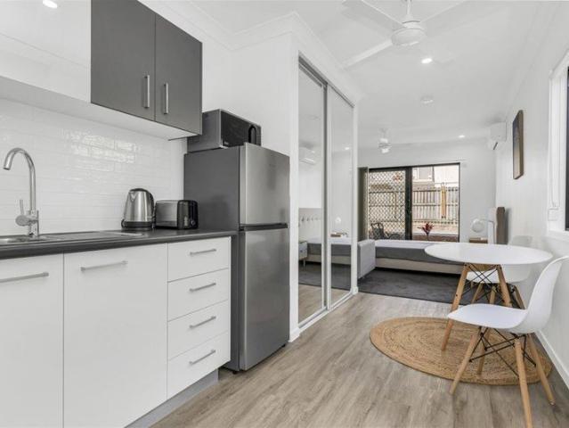 Granny Flat for rent in Gaythorne, City of Brisbane