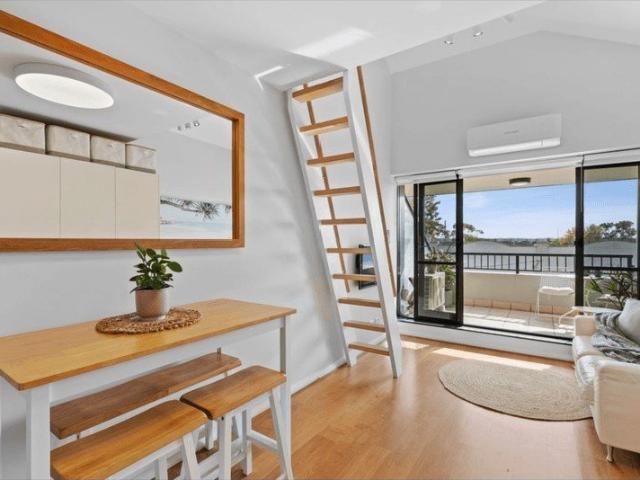Apartment for rent in Lower North Shore, Sydney