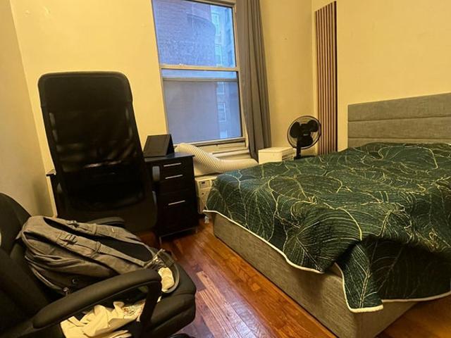 Room for rent in Arverne, New York