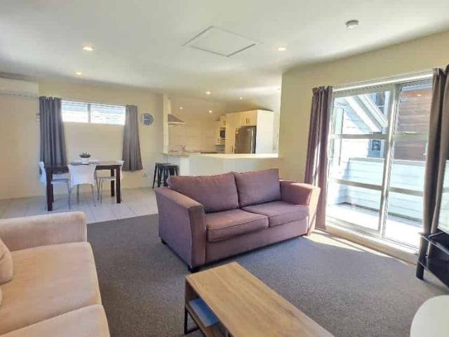 Townhouse for rent in Heathcote, Canterbury
