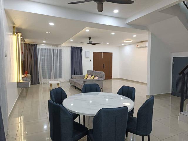 Residential House for rent in Malaka
