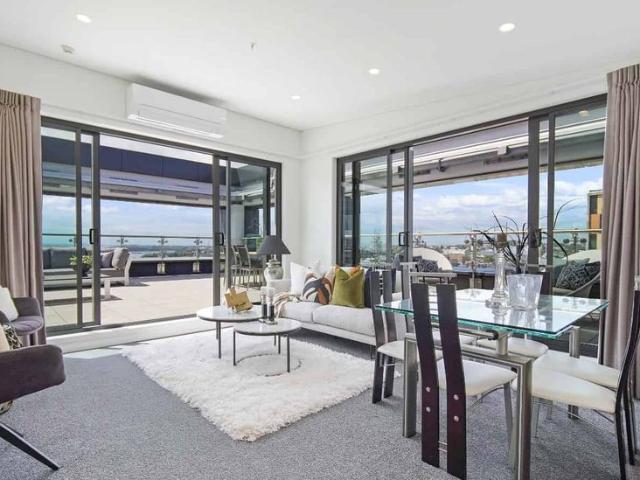 Apartment for rent in Te Tōangaroa, Auckland