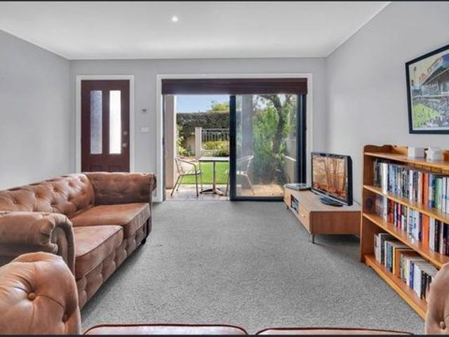 Townhouse for rent in Sydney, New South Wales