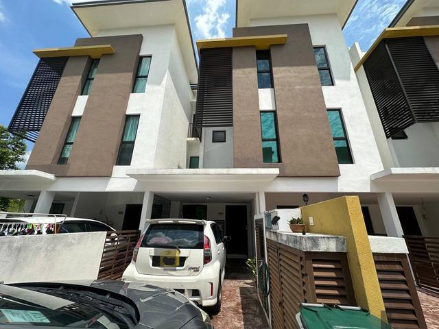 Townhouse for sale in Nilai, Negeri Sembilan