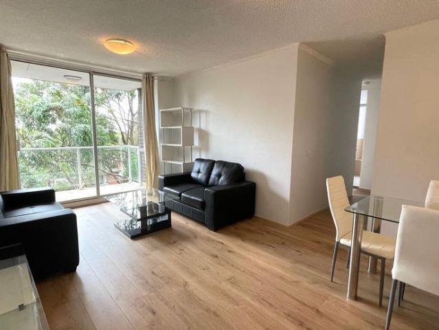 Apartment for rent in Eastlakes, Sydney