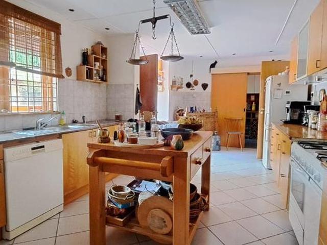 House for rent in Westlands, Roslynn