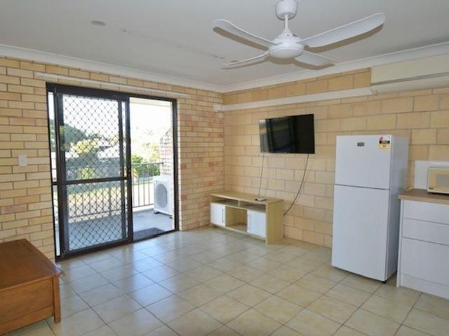Apartment for rent in Woodgate, Queensland