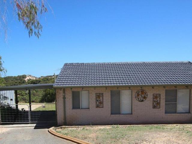 Apartment for rent in Preston Beach