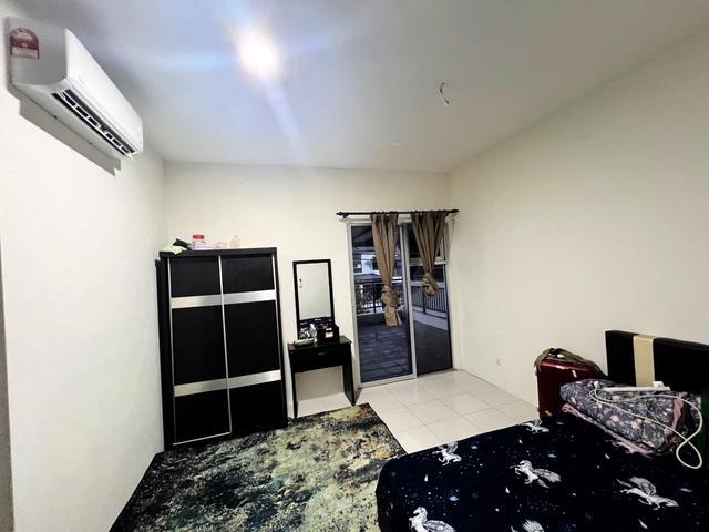 Townhouse for sale in Tanjong Sepat, Selangor