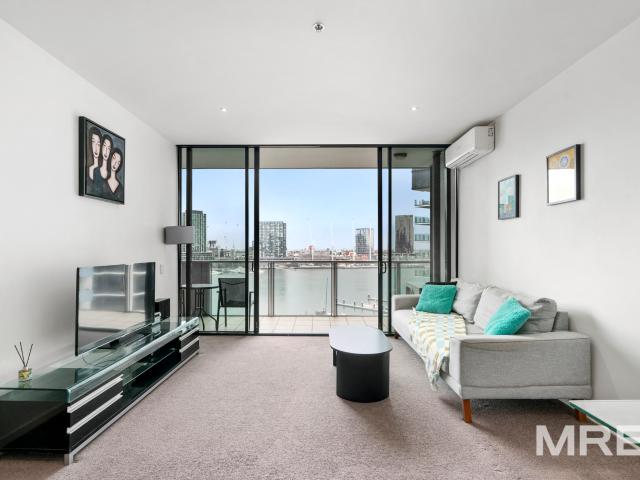 Apartment for rent in Docklands, Victoria