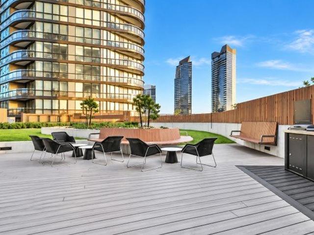 Apartment for rent in Victoria Harbour, Melbourne