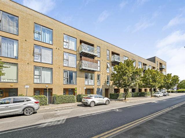 House for rent in Highams Park, Greater London