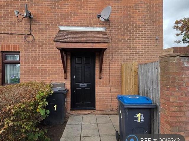 House for rent in London Borough of Croydon, Greater London