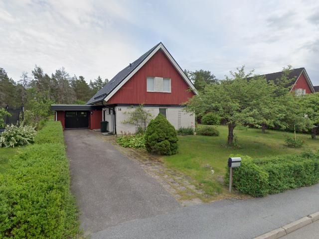 Hus hyra i Hallstavik, Stockholms län