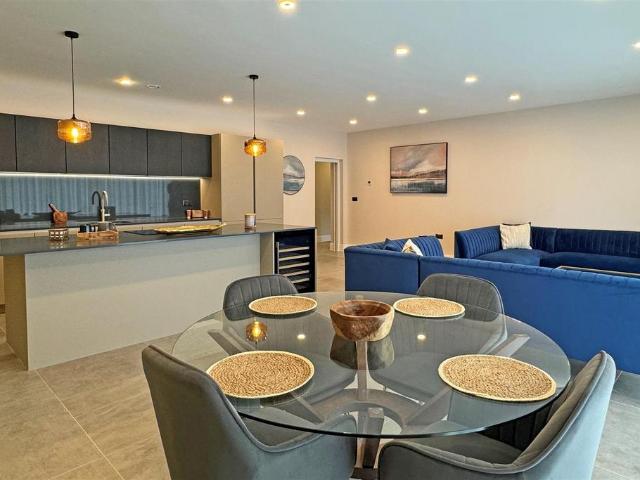 House for rent in Red Hill, Surrey