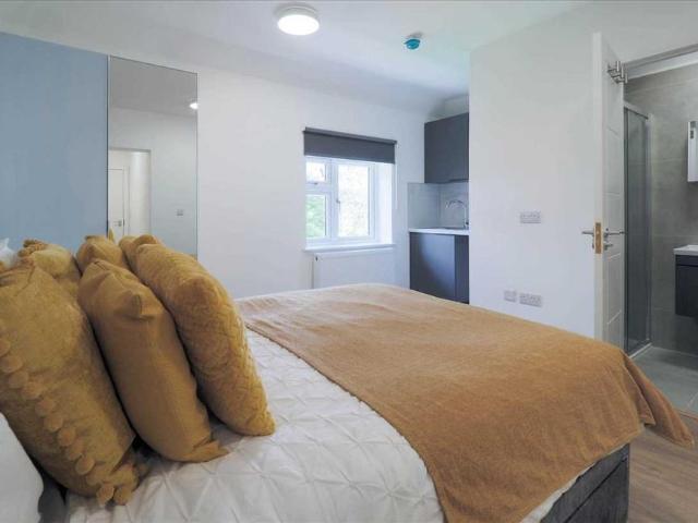 Apartment for rent in Elstree and Borehamwood, Borehamwood