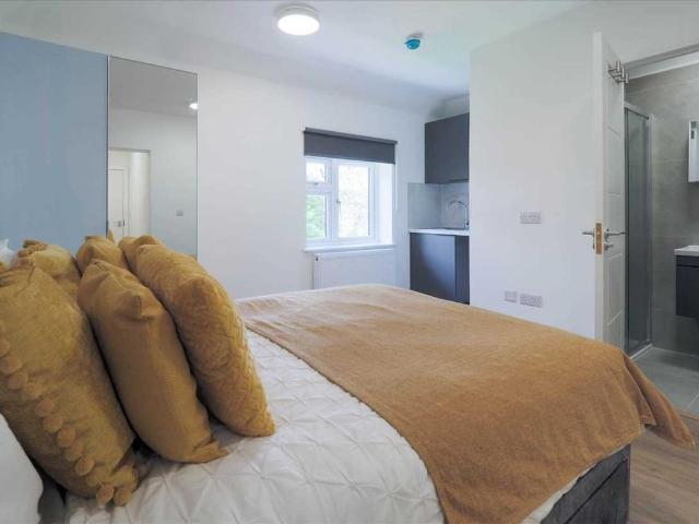 Apartment for rent in Elstree and Borehamwood, Borehamwood