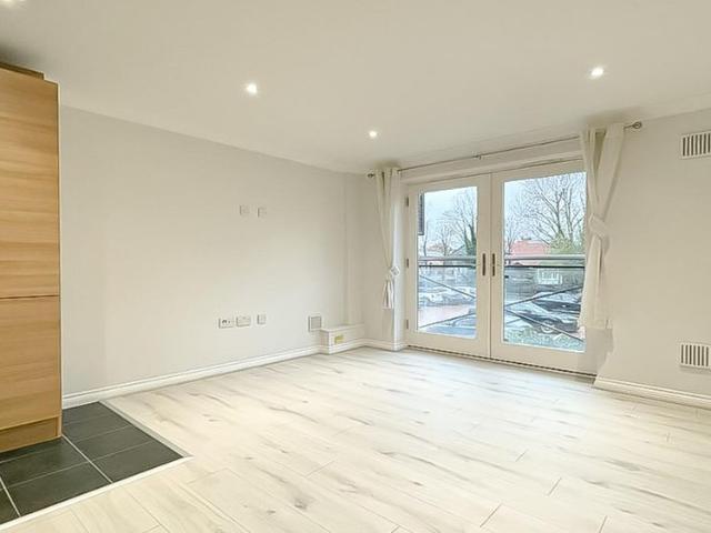Apartment for rent in Kings Hill, Colliers End