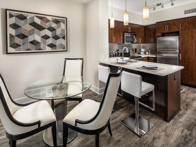 Apartment for rent in Canoga Park, California