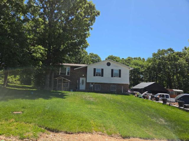 House for sale in De Soto, Missouri