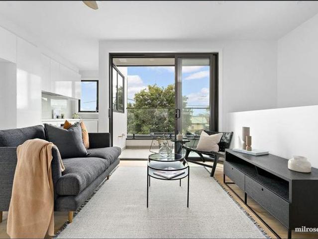 Townhouse for rent in Camerons Creek, Victoria