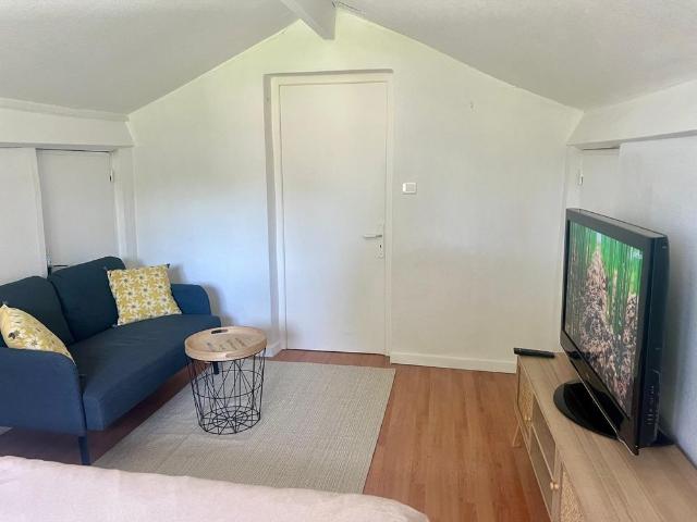 Studio location à Aix-en-Provence, Fuveau