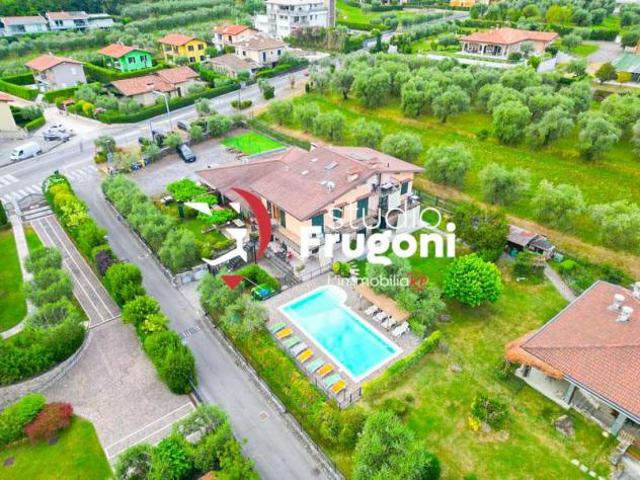 Villa Indipendente in vendita a Balbiana, Manerba Del Garda