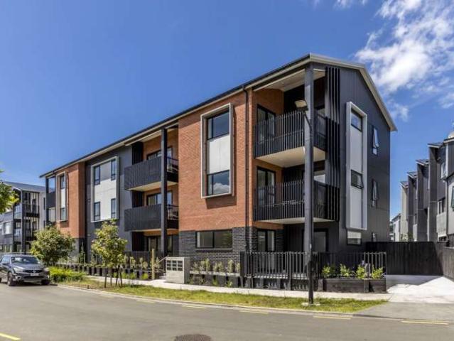 Apartment for sale in Wairau Valley