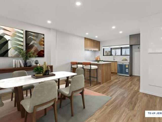 Apartment for sale in Flat Bush, Howick