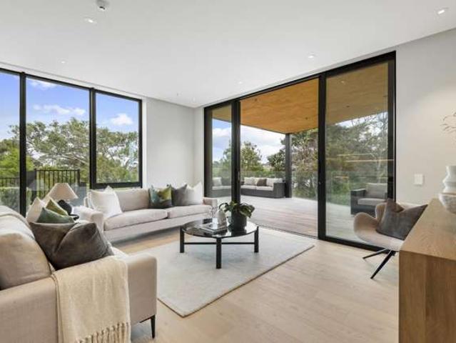 Apartment for sale in Paremoremo
