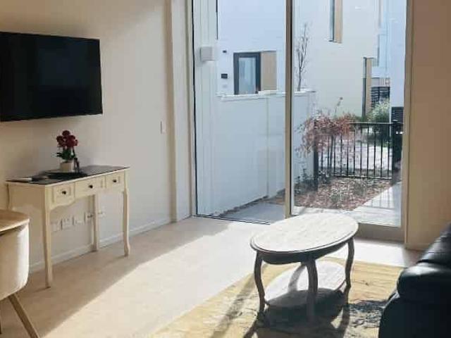 Apartment for rent in Heathcote, Canterbury
