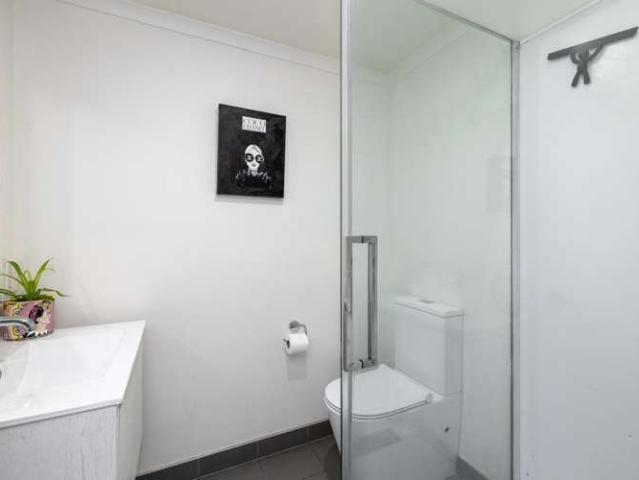 Apartment for sale in Heathcote, Canterbury