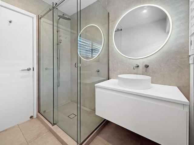 Apartment for rent in Saint Marys Bay, Auckland