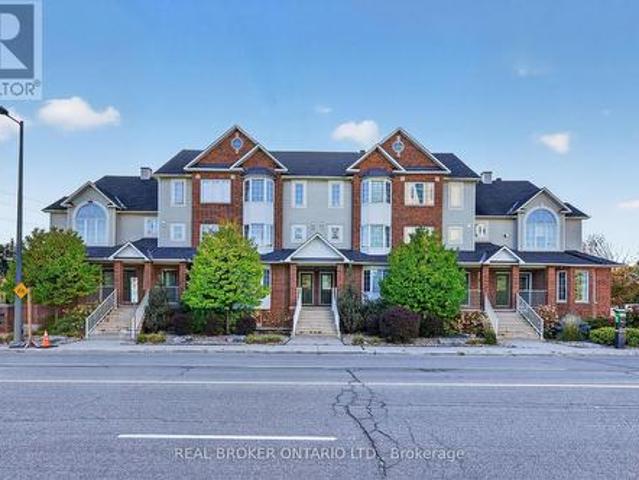 Townhouse for rent in College, Ottawa
