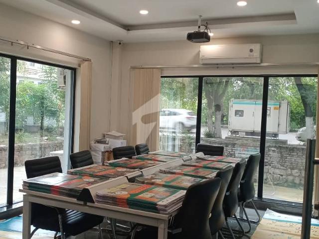 Building for rent in اسلام آباد, زون 1
