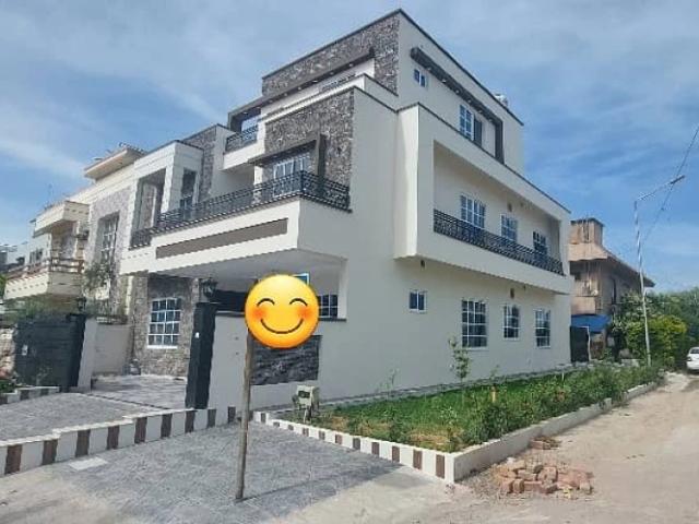 House for sale in جی-13/2, اسلام آباد