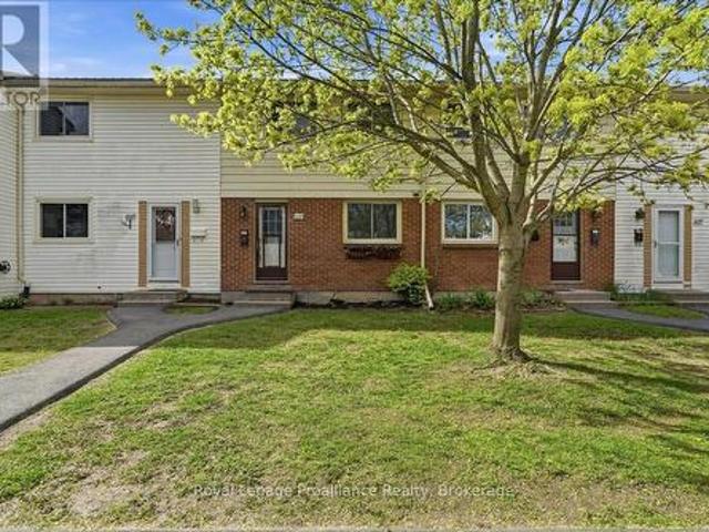 Townhouse for sale in Belleville, Ontario