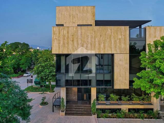Building for rent in Islamabad