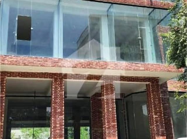 Building for rent in Islamabad