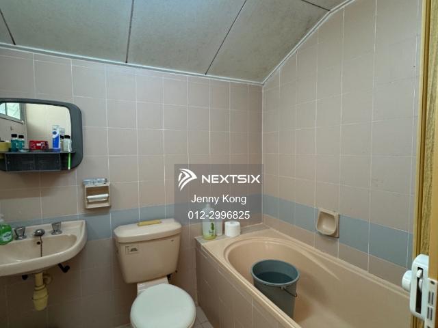 Residential House for rent in Kelapa, Johor