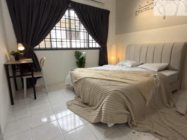 Room for rent in Taman Kulai Besar, Kulai