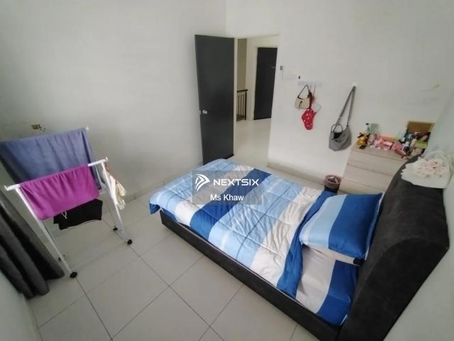 Shop for sale in Johor