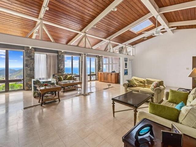 House for sale in Saint Thomas, Missouri