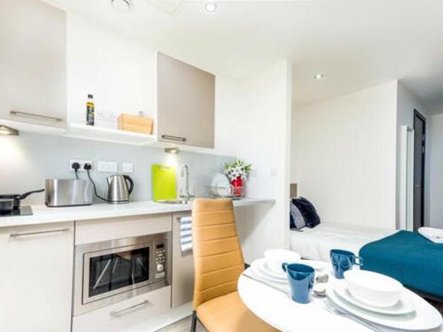 House for sale in Luton