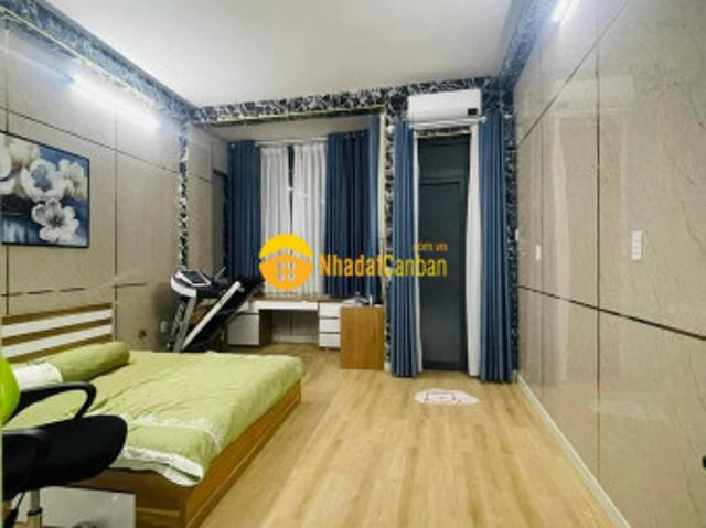 Nhà mặt phố bán