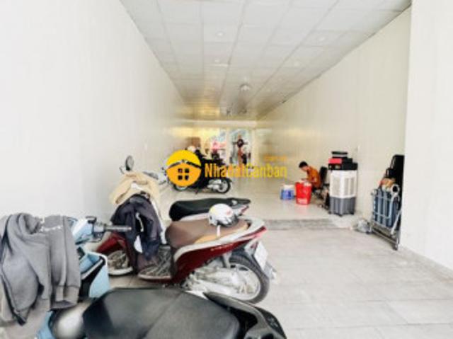 Nhà mặt phố bán