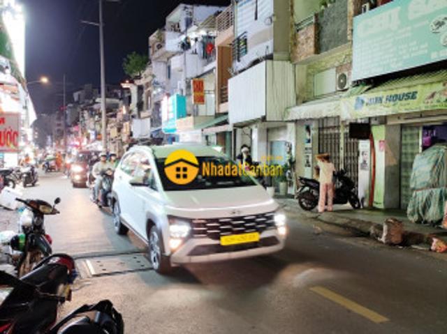 Nhà mặt phố bán