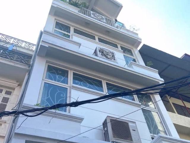 Nhà mặt phố bán tại Hoàn Kiếm, Hà Nội