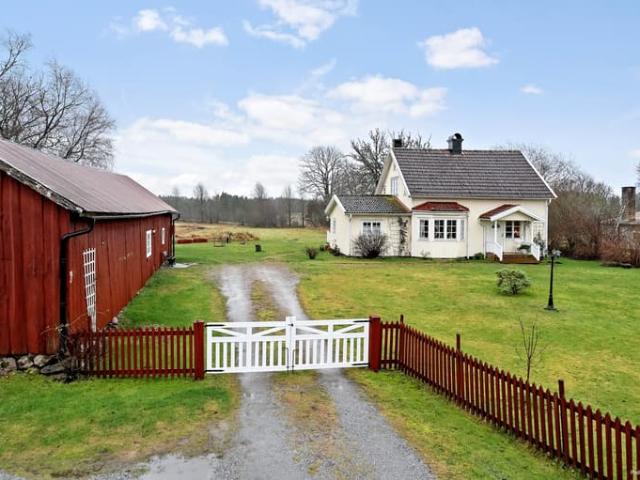 Gård till salu i Västra Götaland